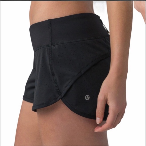 Lululemon speed up black running yoga short athletic workout wear size 4